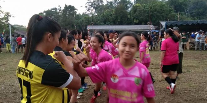 Tim Putri Nansarunai Binaan HL Group Raih Kemenangan Mini Soccer 