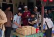 Memberi Kebermanfaatan, Gerakan Sedekah Jum’at Bagikan Makan Gratis