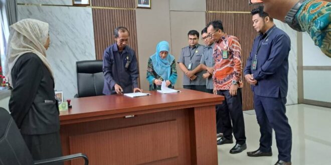 Penandatangan MoU Posbakum ‘Aisyiyah Kalteng bersama Pengadilan Agama Kasongan