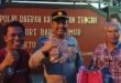 Berkolaborasi dengan Awak Media, Polres Bartim  Bagikan Bendera Merah Putih kepada Pengguna Jalan