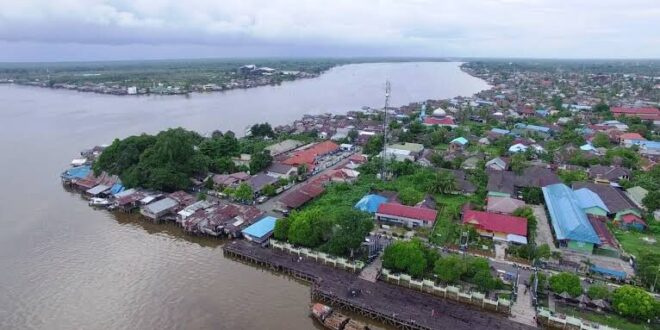 Kuala Kapuas: Hidup Bersama Air, Menjaga Jejak Sejarah di Pintu Gerbang Kalimantan Tengah