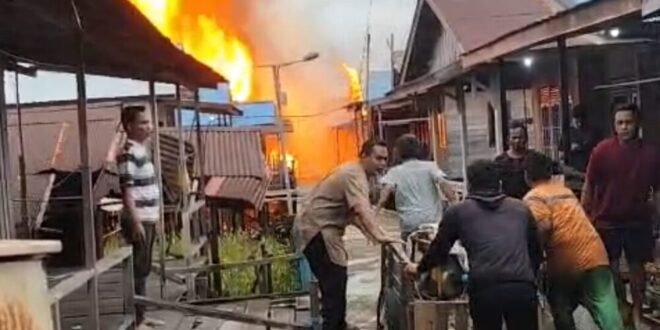 Kebakaran Mendawai, Satu Warga Alami Luka Bakar Kerugian Mencapai Ratusan Juta