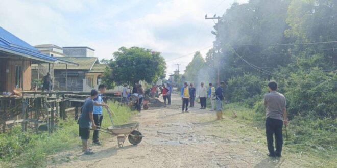 Kolaborasi Warga dan PT ABB Hidupkan Semangat Gotong Royong di Kelurahan Bangkuang