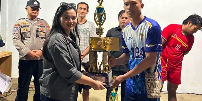 Juara Kades Cup II, Yonif TP 924/Uria Mapas Perkuat Kedekatan TNI dengan Masyarakat Lewat Olahraga